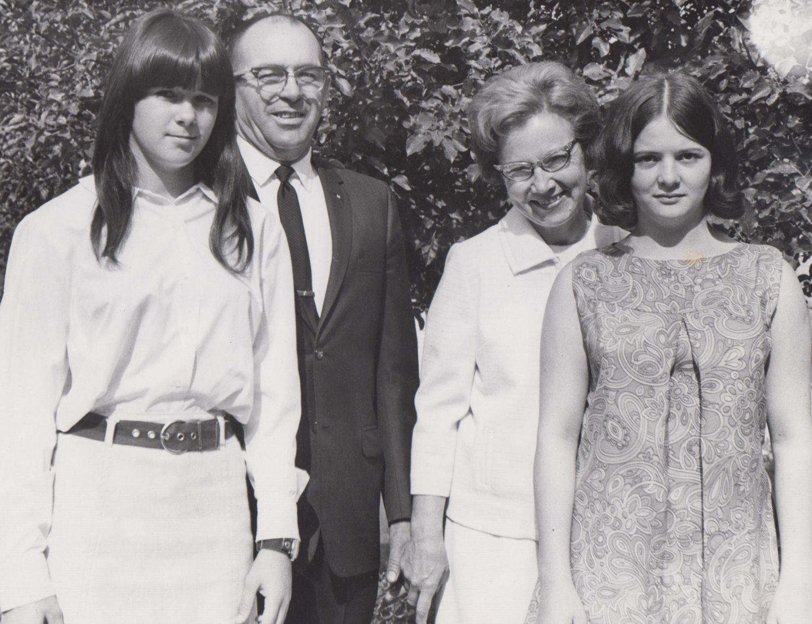 Picture of the Past Frame family